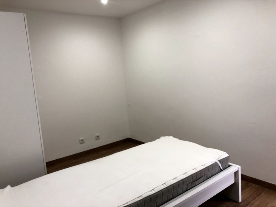 Quarto individual, junto ao ISEP