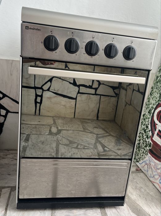 Vende-se fogão usado, em bom estado