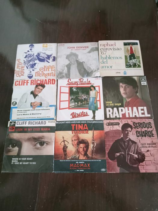 75 Singles em bom estado sem riscos Capas como novas,