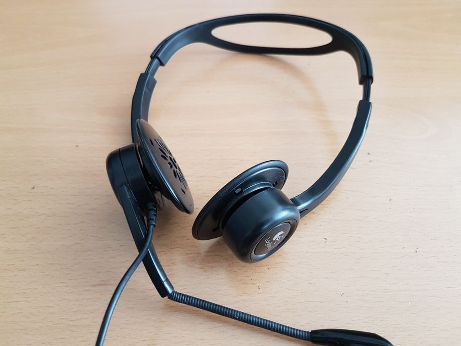 Słuchawki komputerowe x mikrofonem Logitech stan bardzo dobry