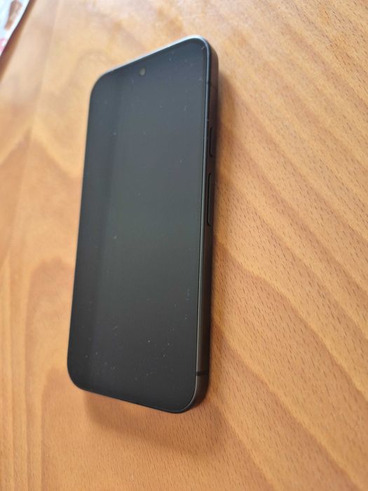 Google Pixel 10 128GB Preto – Excelente Estado (< 1 Ano / 220 Ciclos)