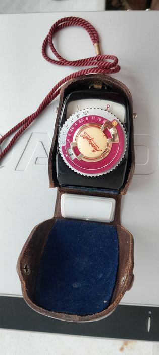 Фотоэкспонометр «Ленинград-2».