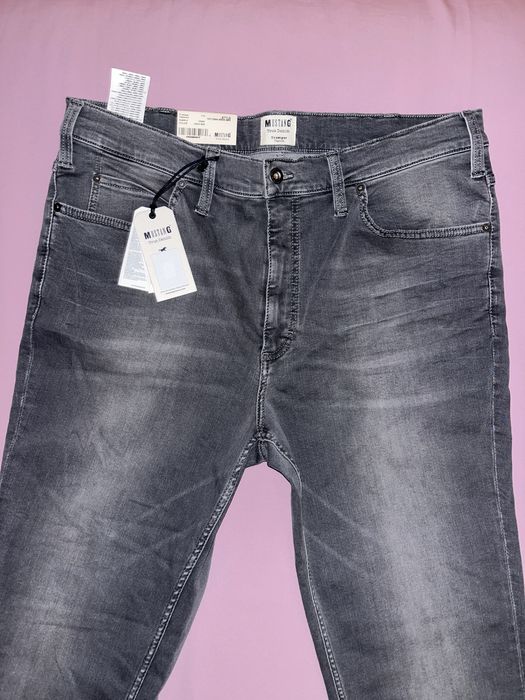 Wyprzedaż spodnie męskie Mustang.