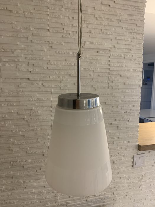 Lampa wisząca biała szklana