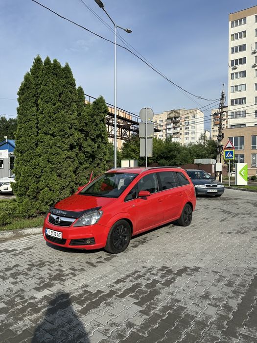 Opel Zafira B 1.9 дизель автомат