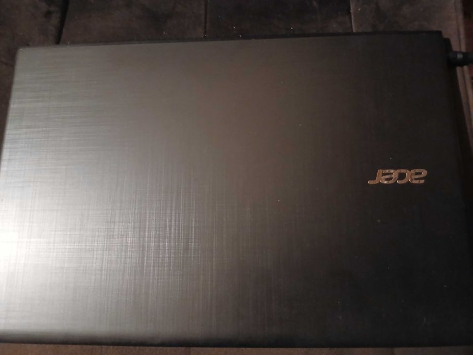 Acer Aspire E15 i5-6200U / GeForce MX940 / 12GB RAM / 1000GB HDD