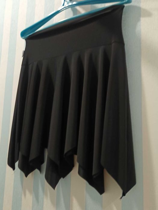 Продам чорні нові спідниці для танців на 46-48 розмір