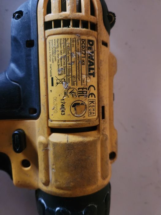Дриль-шурупокрут DeWalt dcd777, dcd771 (новий двигун)