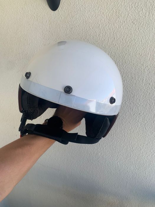 Vendo capacete clássico CHEVIGNON