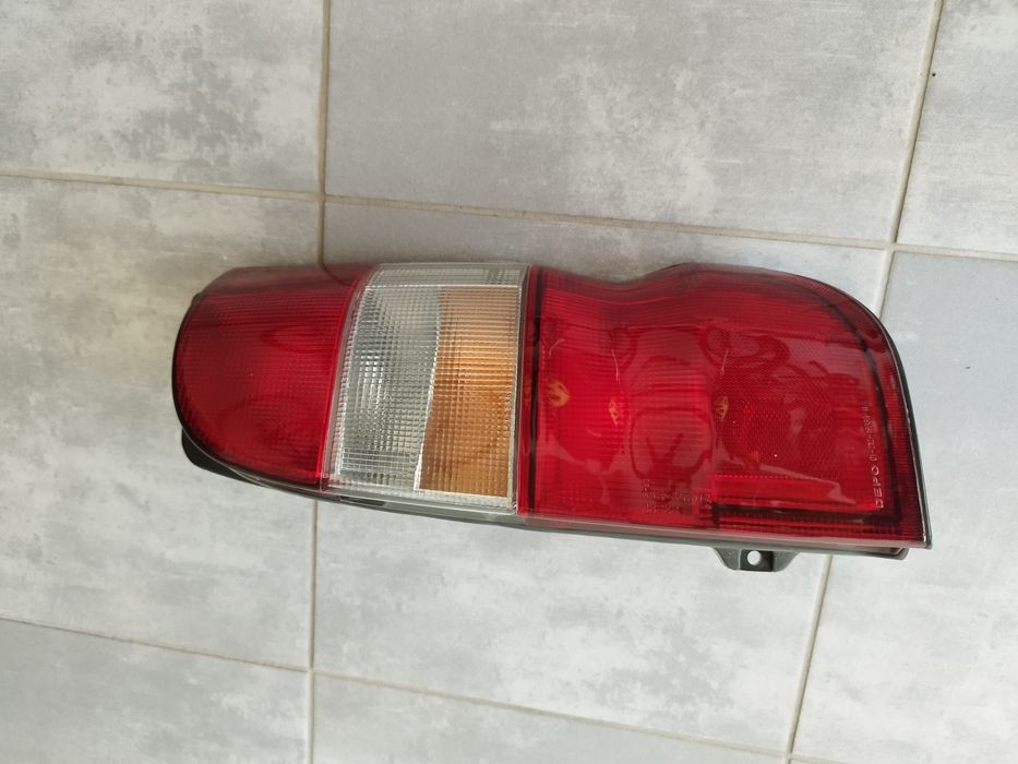 Farolim Toyota Hiace