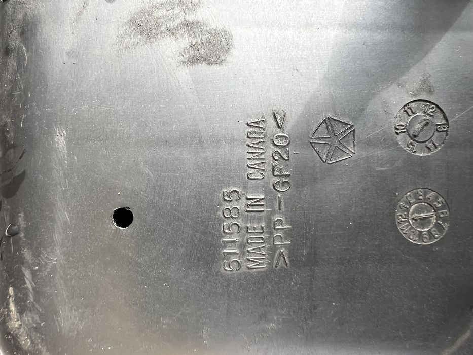 Jeep compass и 2.0 бензин корпус фильтра 511585