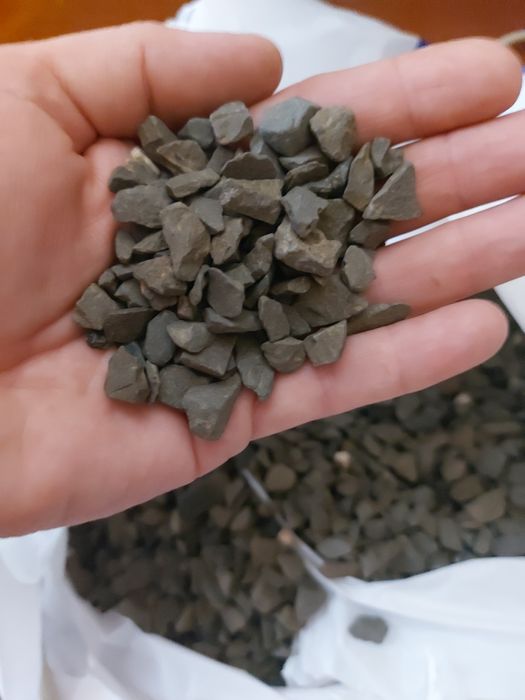 Все для аквариума, коряги ,грунт.