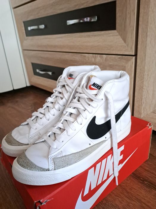 nike blazer mid 77