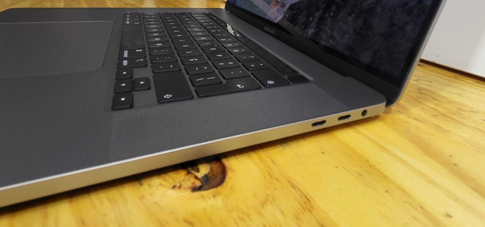 NFPower - Semi-Novo – Apple MacBook Pro 16 - i7 4.50Ghz - 16GB RAM - 512GB