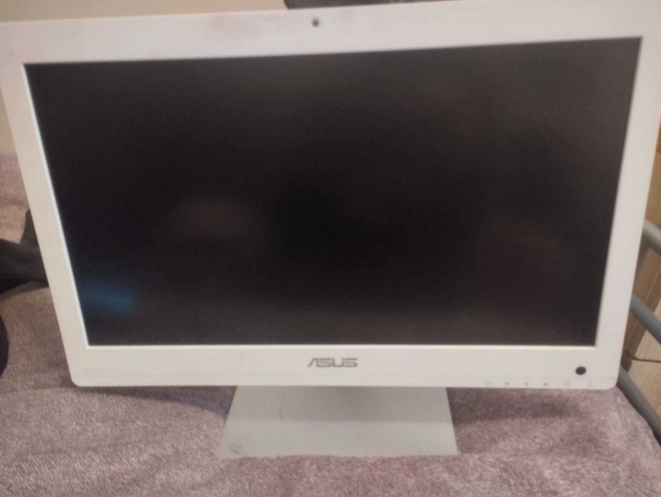 AsusTek comput All-in-One PC