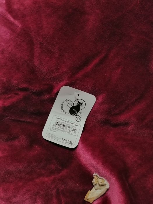 Edredron gato preto novo