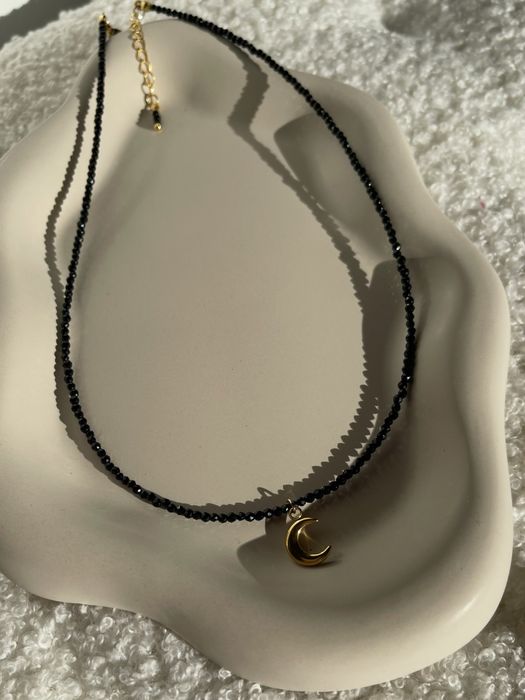 Czarny turmalin naszyjnik choker z kamieni zawieszka księżyc talizman