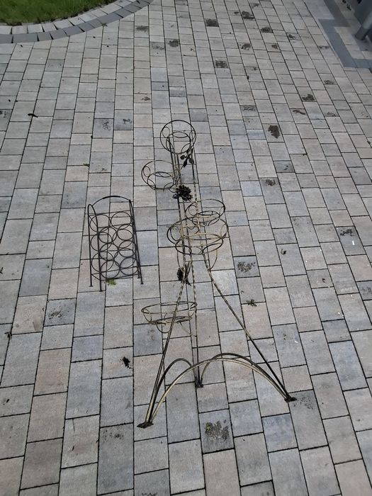 Stojak na kwiaty i stojak na wina