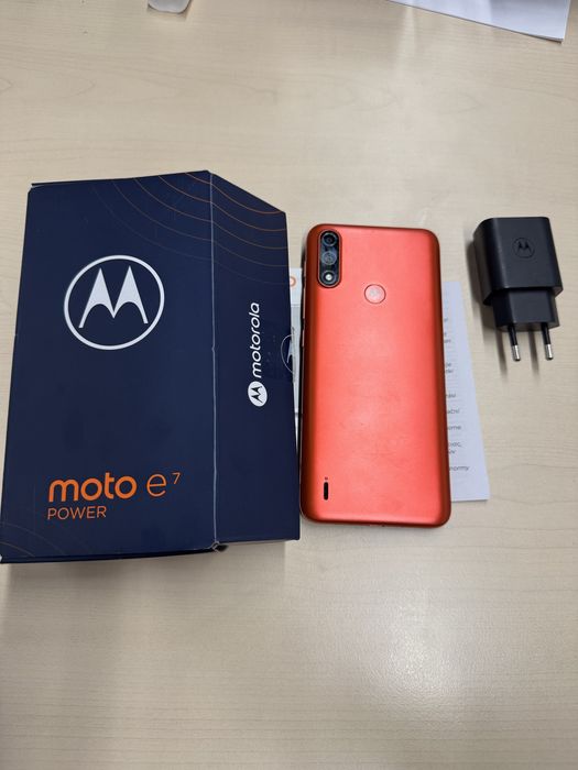 Motorola moto e7 power 4gb RAM 64gb