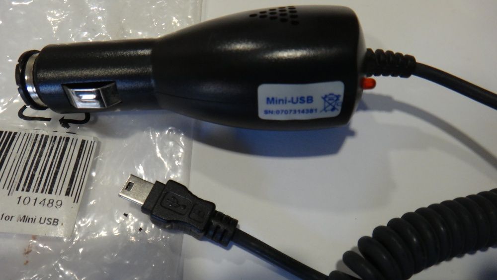 carregador telemovel ( isqueiro carro ) com entrada Mini USB