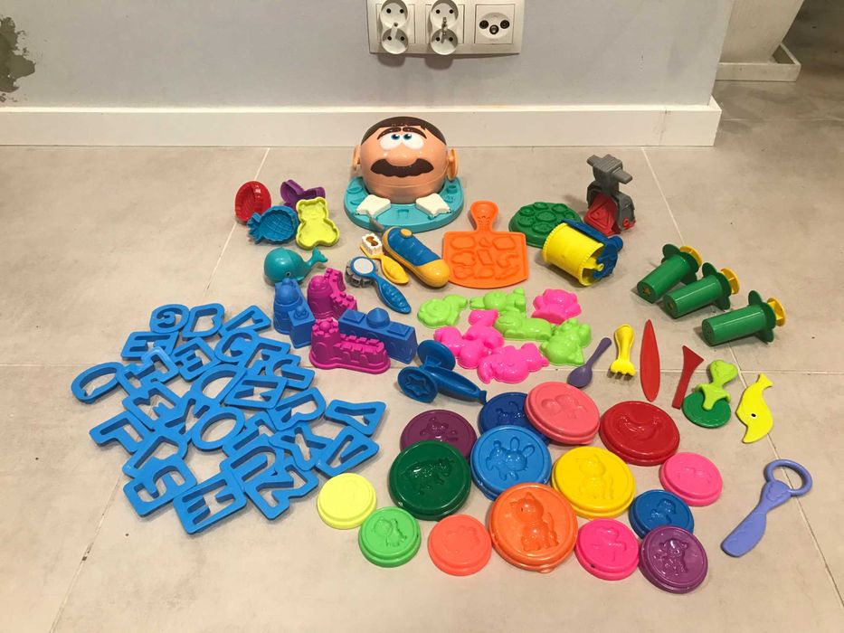 Zabawki do ciastoliny i piasku kinetycznego