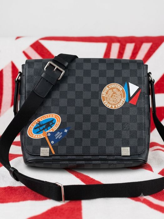 Torba Louis Vuitton District MM – Limitowana Edycja (Damier Graphite)