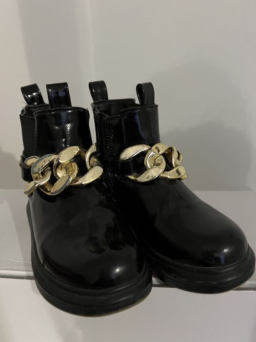 Продам лакове взуття весна/осінь