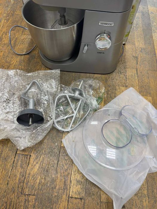 Кухонна машина Kenwood KVL 4100 S Chef XL