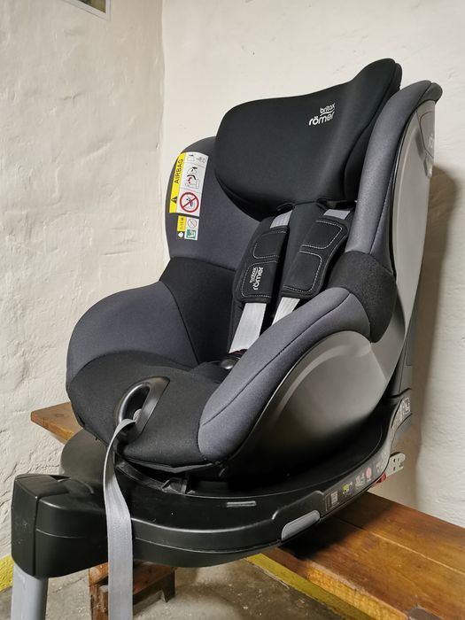 Fotelik samochodowy Britax Romer DUALFIX M i-SIZE 61-105cm  Obrotowy