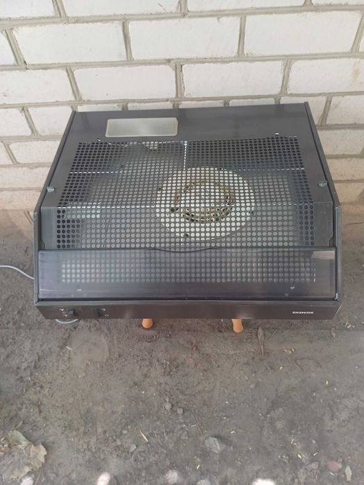 Продам вытяжку Simens