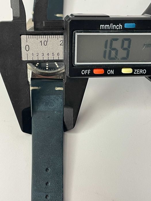 Годинник Orient AAA Quartz на ходу Replica
