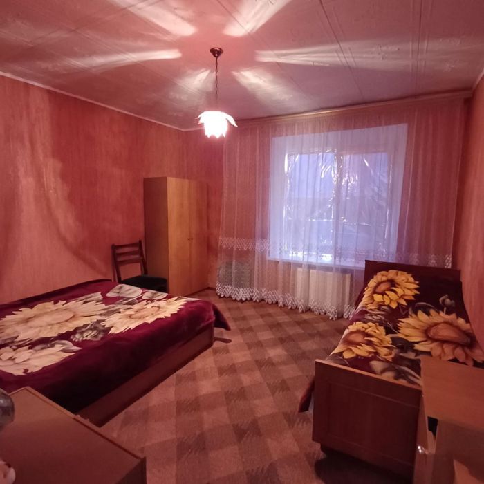 Продам будинок поруч з центром