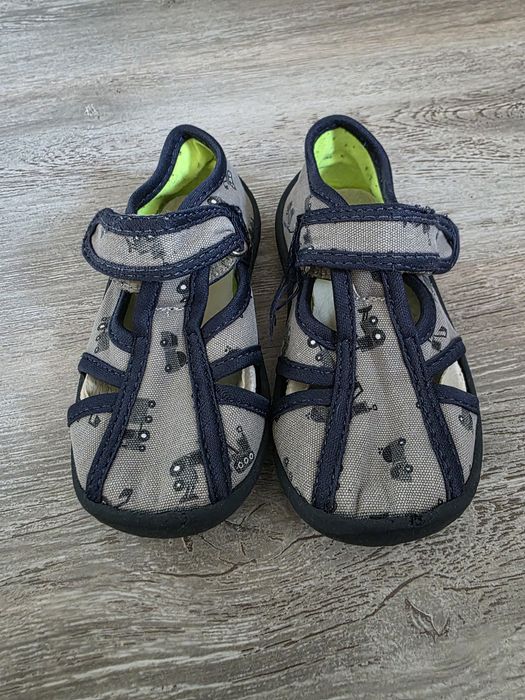 Buciki chlopiece 23 lupilu