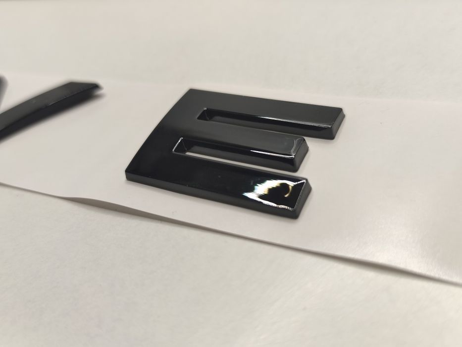 Emblema Letras Range Rover Capô Mala Símbolo Legenda Preto Brilhante Fosco Evoque Vogue Sport Velar Novo