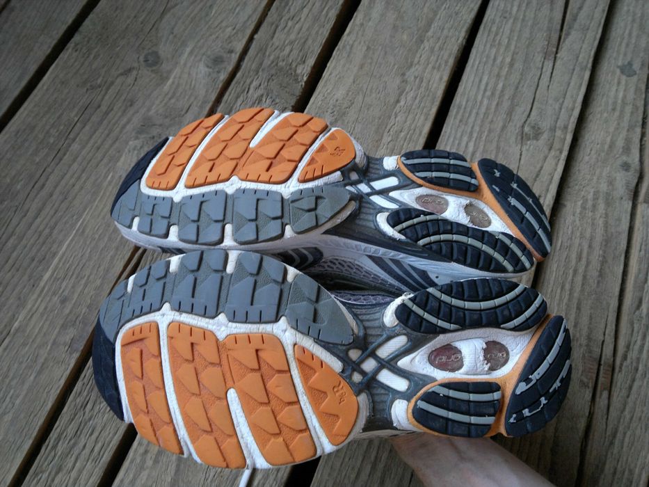 Кроссовки Saucony Asics