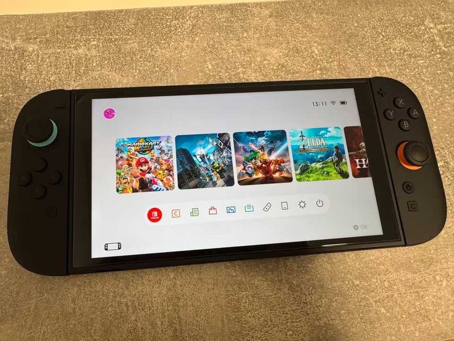 Nintendo Switch 2 + stacja dokująca + akcesoria