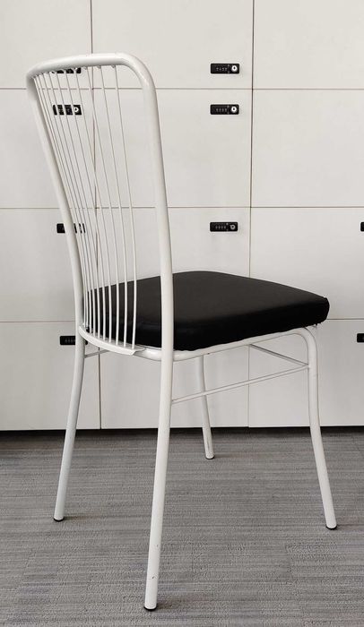 Krzesło do kuchni kantyny Nowy Styl RETRO PRL biały czarny (ok.4 szt.)