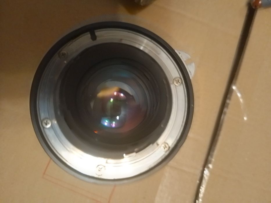 Об'єктив Nikon Nikkor 105 mm F/2.5