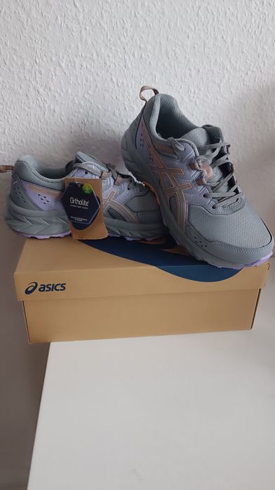 Женские кросовки ASICS