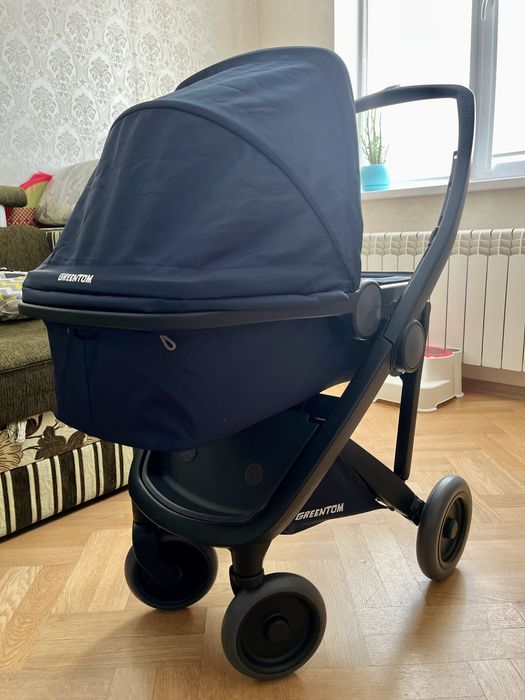 Коляска Greentom шасі Black синього кольору