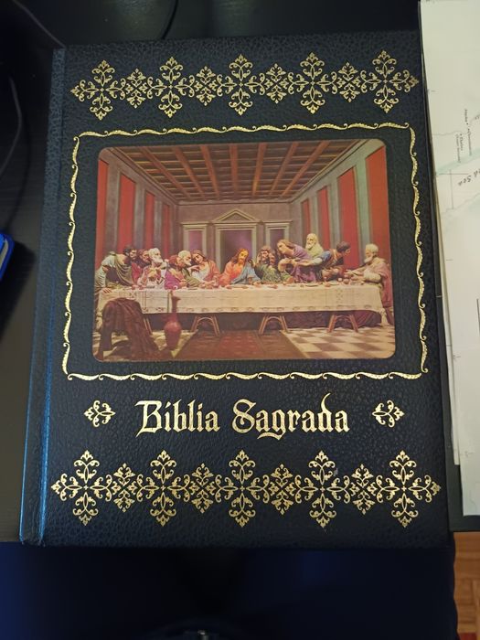 Bíblia sagrada - edição católica familiar 1971