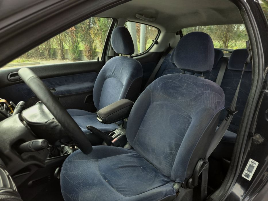 Peugeot 206 1.1 XT | Económico e Fiável | Revisão Recente | Bem Estima