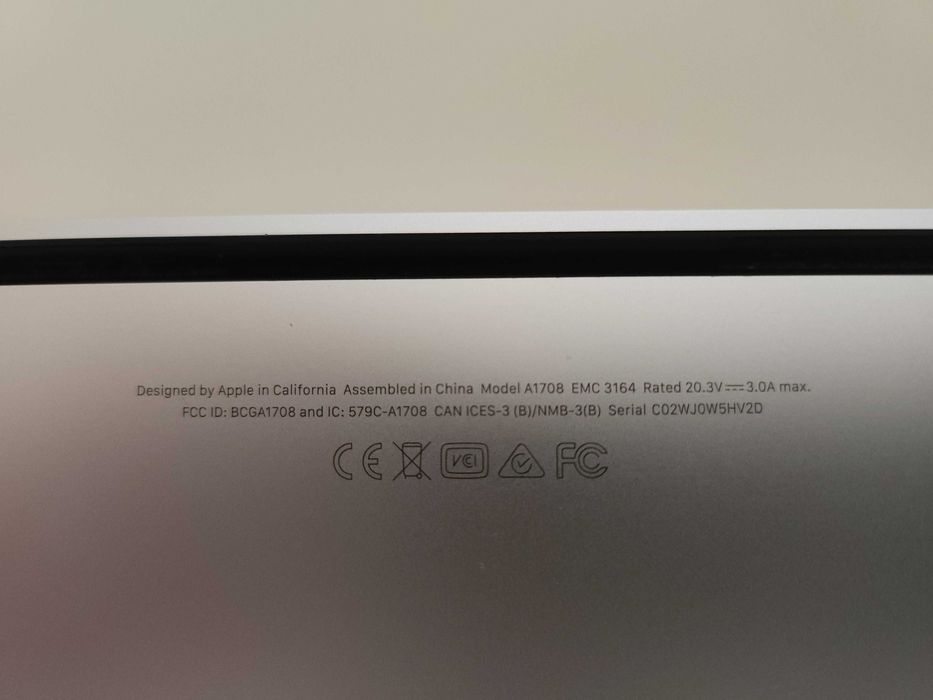 MacBook Pro 13 Space Gray / 8GB / 256GB SSD / Повний комплект