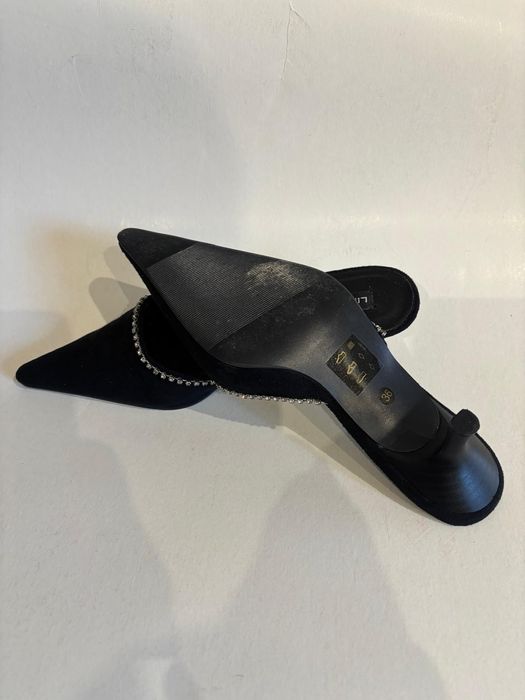 Sapato elegante aberto atrás tamanho 36