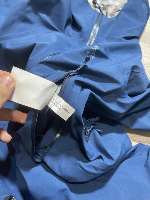 Arcteryx Zeta Ar jacket goretex womens