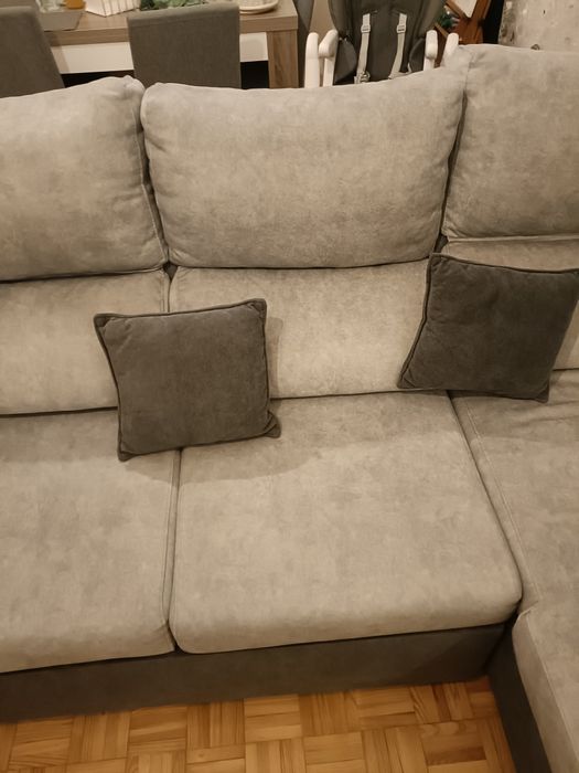 Sofá chaise longue e cama