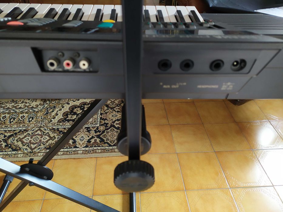 Orgãos Yamaha e Technics64550439650178127