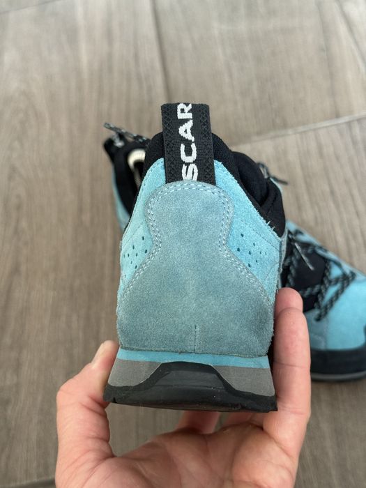 Кроссовки  Scarpa Gore-Tex 38 р