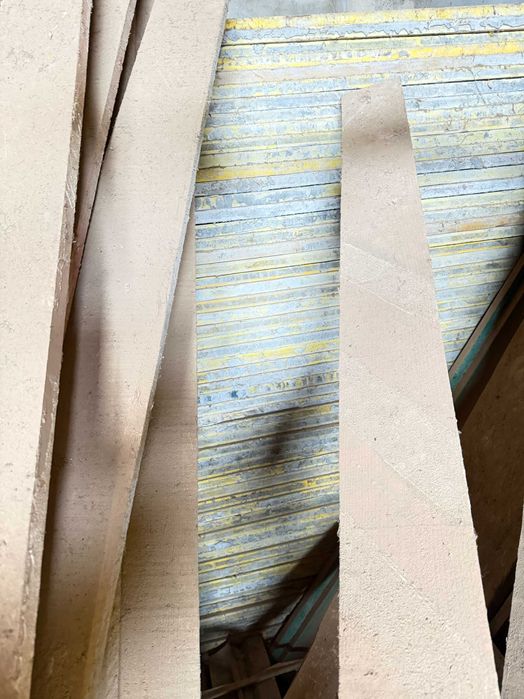 Painéis de Cofragem de 200 x 0,50 x 0,27 cm