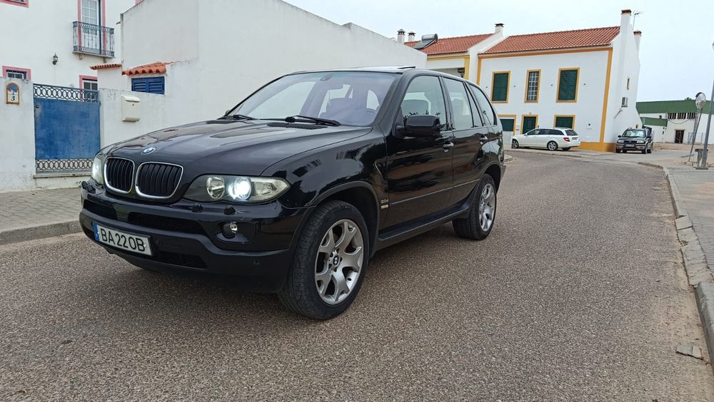 Vende-se Suv BMW x5 3.4x4  E53 218cv de caixa automática 6v